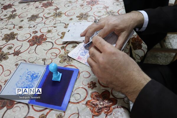 حضور پرشور مردم آباده در انتخابات مجلس شورای اسلامی