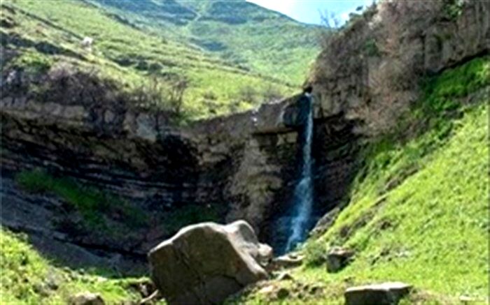 آبشارها، گنج پنهان کوهستان در طبیعت شهرستان گرمی