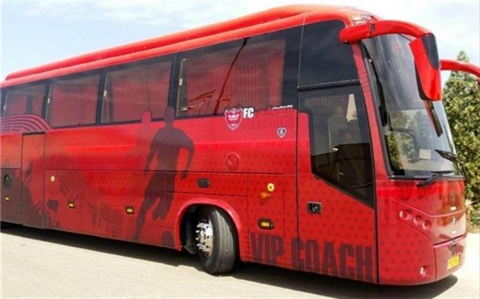 ادامه حاشیه‌های ال کلاسیکوی ایرانی؛ شیشه اتوبوس پرسپولیس را شکستند