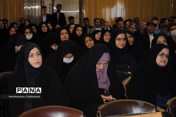 جلسه توجیهی پیشگیری از کرونا در تایباد