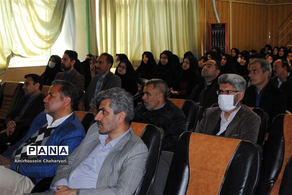 جلسه توجیهی پیشگیری از کرونا در تایباد