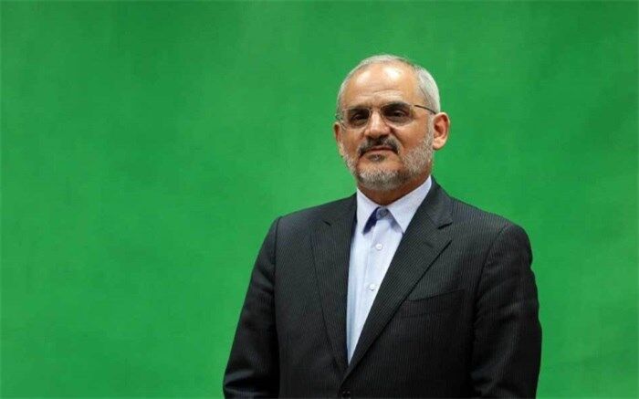 قدردانی وزیر آموزش‌ و پرورش از پزشکان، پرستاران و کارکنان درمانی