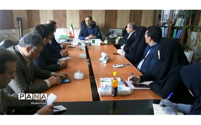 تشکیل نشست اضطرای و کارگروه تخصصی پیشگیری از بیماری کرونا در آموزش و پرورش بجنورد