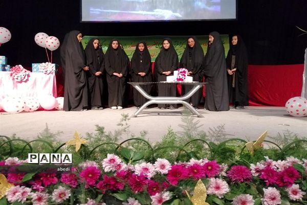 تجلیل از بانوان فرهنگی بهاباد