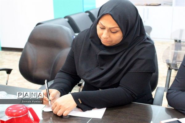 جلسه کارگروه مراکز پیش دبستانی اداره‌کل آموزش و پرورش استان بوشهر