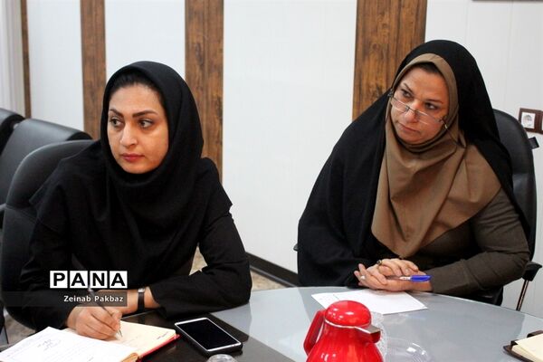 جلسه کارگروه مراکز پیش دبستانی اداره‌کل آموزش و پرورش استان بوشهر