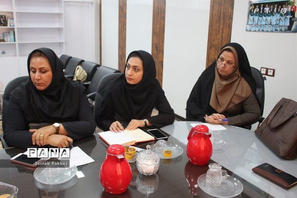 جلسه کارگروه مراکز پیش دبستانی اداره‌کل آموزش و پرورش استان بوشهر