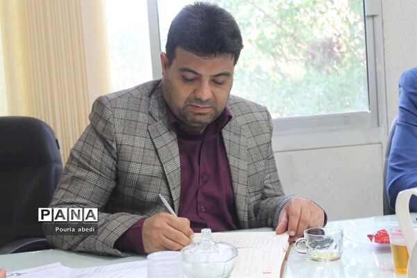 جلسه ستاد استانی جشن نیکو کاری در اداره‌کل آموزش و پرورش استان بوشهر