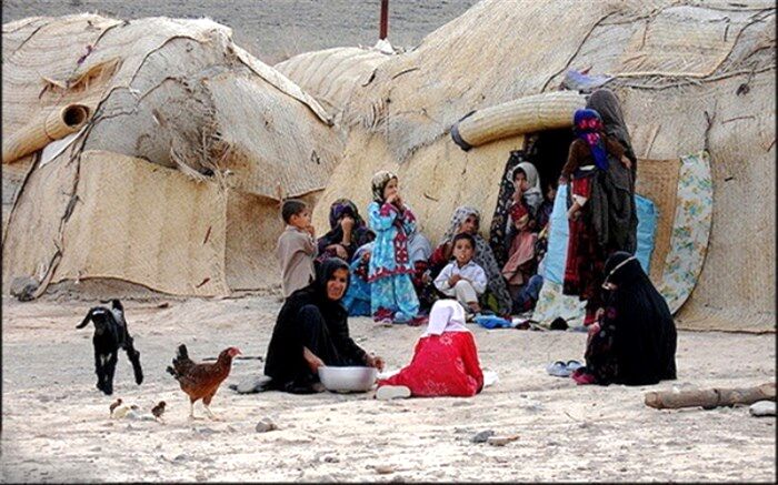 اینجا از زمین و آسمان مصیبت می‌بارد