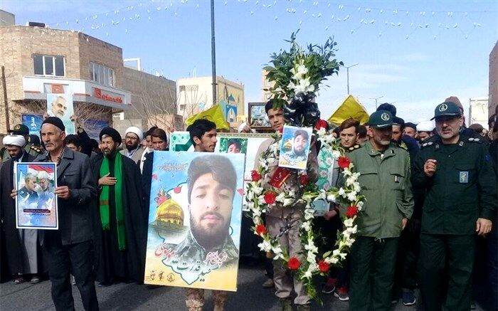 تشییع پیکر پاک شهید مدافع حرم «موسوی» در سمنان