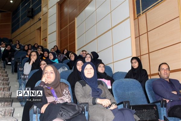 انتخابات مجلس دانش آموزی استان اصفهان (دختران)