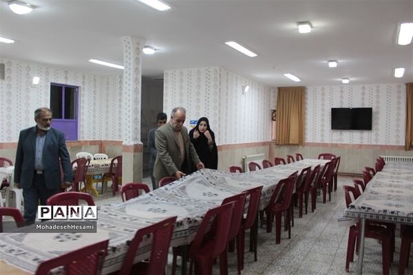 بازدید مدیرکل آموزش و پرورش از مدارس شبانه‌روزی شهرستان خوسف