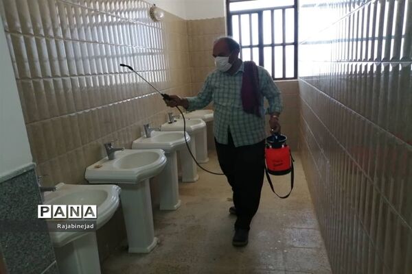 ضدعفونی وگندزدایی مدارس ابرکوه
