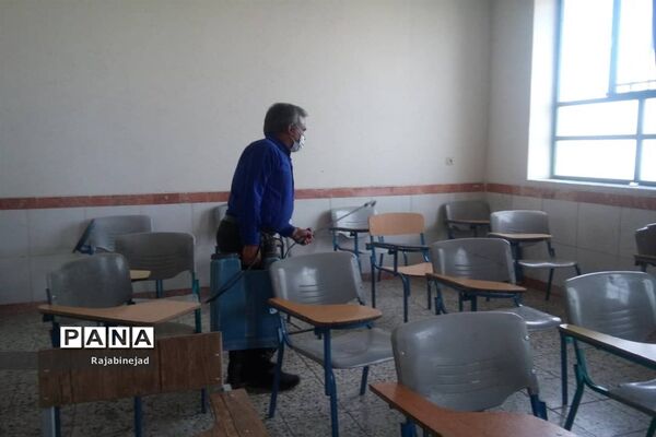 ضدعفونی وگندزدایی مدارس ابرکوه