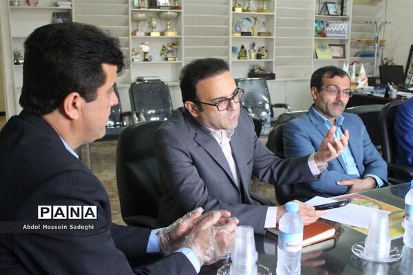جلسه ستاد پیشگیری ازشیوع بیماری  کرونا در اداره کل آموزش و پرورش استان بوشهر