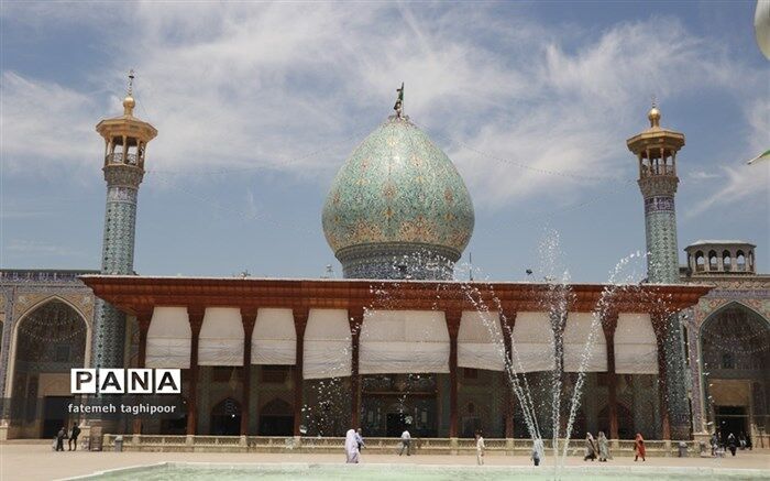 حرم مطهر شاهچراغ (ع) تعطیل نیست