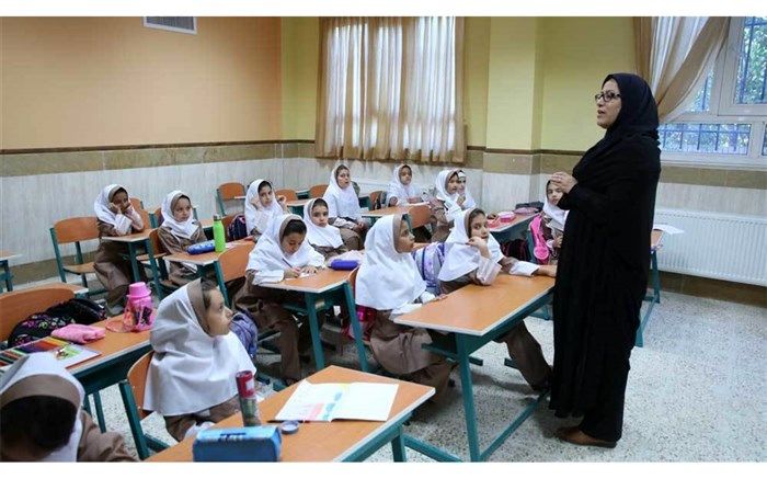 امسال بیش از 3 هزار نفر از معلمان پشتیبان به گروه معلمان حاضر در کلاس اضافه شدند