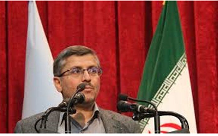 تا جای ممکن از حضور در نقاط پرتردد و برنامه‌های جمعی خودداری نماییم