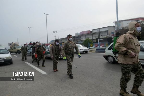 ضدعفونی کردن معابر و اماکن شهری در محمودآباد