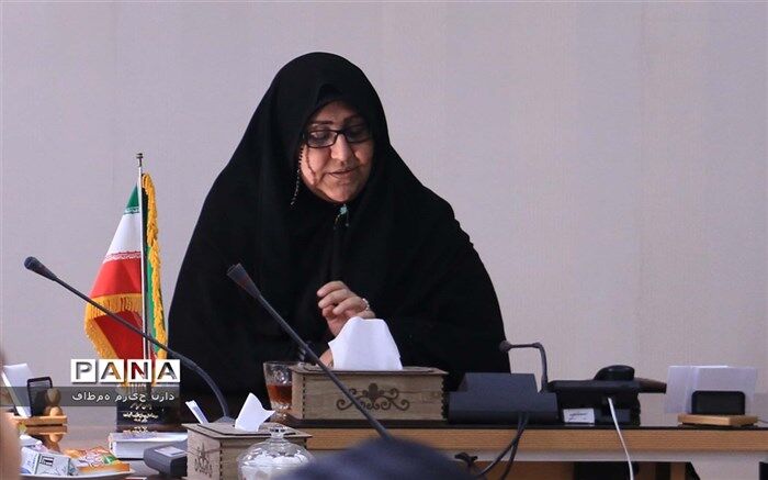 سید مومن: قرنطینه خانگی، فرصتی برای کنارهم بودن اعضای خانواده است