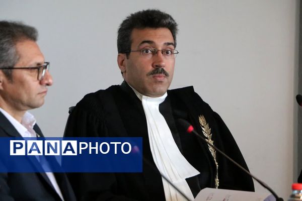 نشست خبری هیأت مدیره کانون وکلای دادگستری فارس و کهگیلویه بویر احمد با اصحاب رسانه