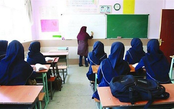 شبکه ۴ سیما هم به آموزش دانش‌آموزان پیوست