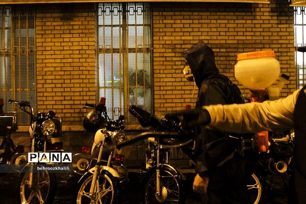 ضدعفونی معابر و اماکن پر تردد منطقه 6 تهران