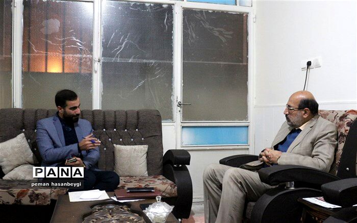 منتخب مردم قزوین در گفتگو با پانا: کمیسیون فضای مجازی را در مجلس یازدهم راه می اندازم