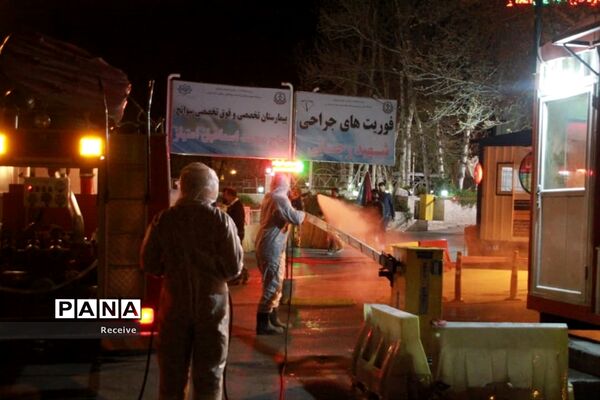 عملیات ضد عفونی و گندزدایی بیمارستان‌ها و معابر شیراز توسط پرسنل آتش نشانی
