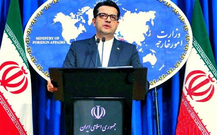 توقف کامیون‌های ایرانی در مرز سه کشور و توضیح سخنگوی وزارت خارجه