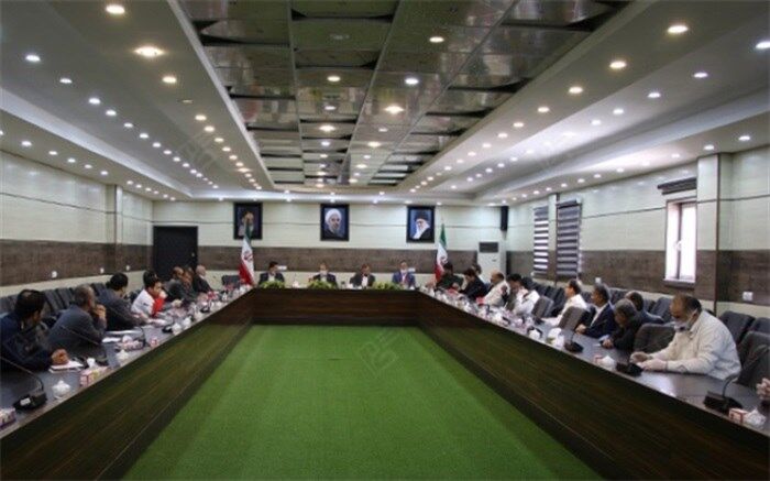 تجمع افراد غیرمسئول در پایگاه‌های تب سنجی ورودی شهرها باعث اختلال در کار می‌شود