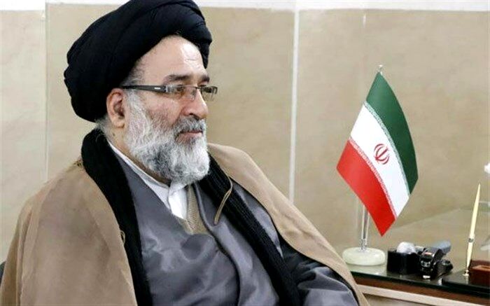 تأکیدامام جمعه موقت ورامین  بر ضرورت اطلاع رسانی مطلوب در زمینه کرونا ویروس