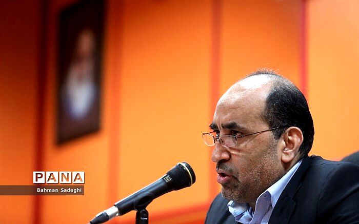کریمی: جمهوری اسلامی ایران تنها انقلابی بود که 98.2 درصد به آن رای "آری" دادند