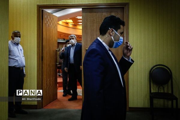 جلسه بررسی ابعاد انتظامی مدیریت مقابله با  کرونا در وزارت کشور