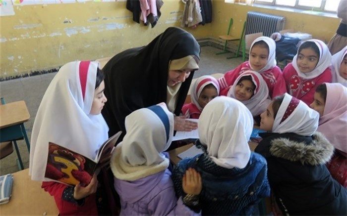 جدول پخش برنامه مدرسه تلویزیونی ایران از دو شبکه آموزش و چهار برای 10 فروردین اعلام شد