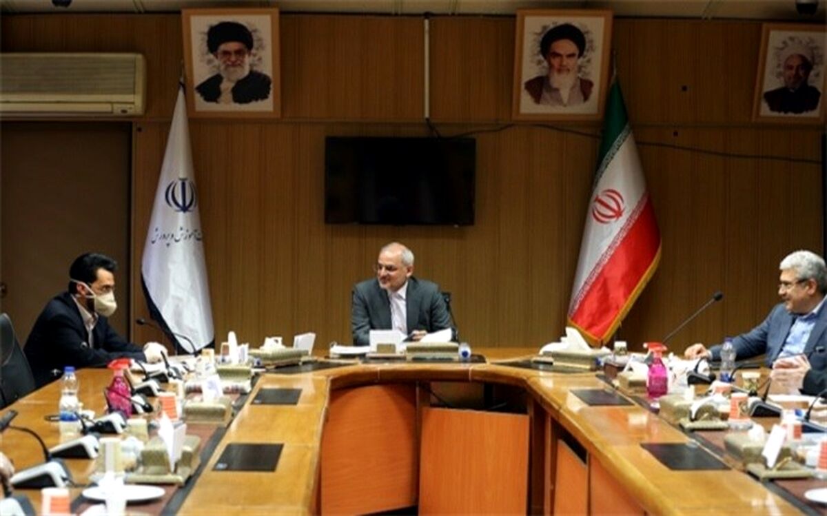 حاجی میرزایی: آموزش و پرورش براساس سند تحول، موظف به استفاده از فناوری‌های نوین در آموزش است