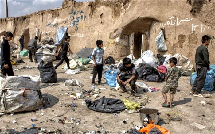 شهرداری تهران ۴۵۰۰ سبد کالا میان زباله‌گردها توزیع کرد