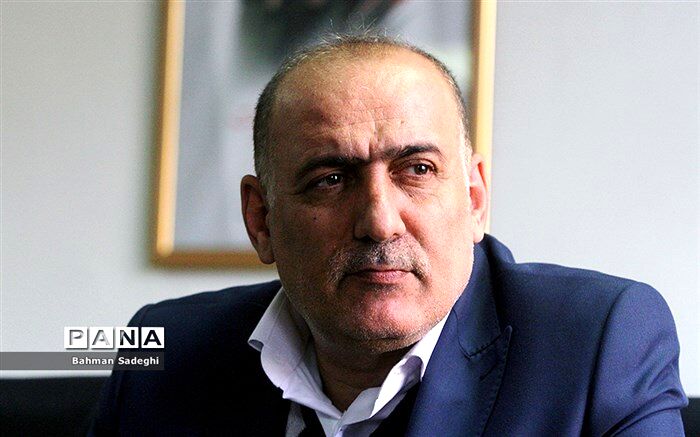 فعالیت جهادی ۱۰۰ کانون فرهنگی تربیتی در تولید ماسک و دستکش