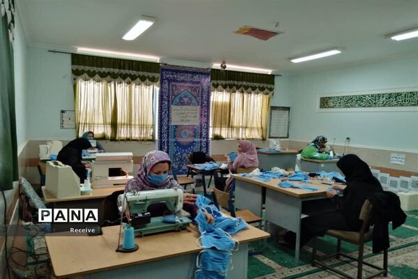 تولید ماسک و محلول ضدعفونی در مدارس فارس