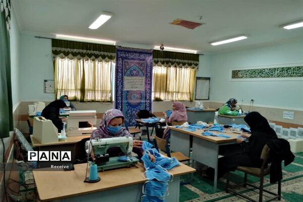 تولید ماسک و محلول ضدعفونی در مدارس فارس