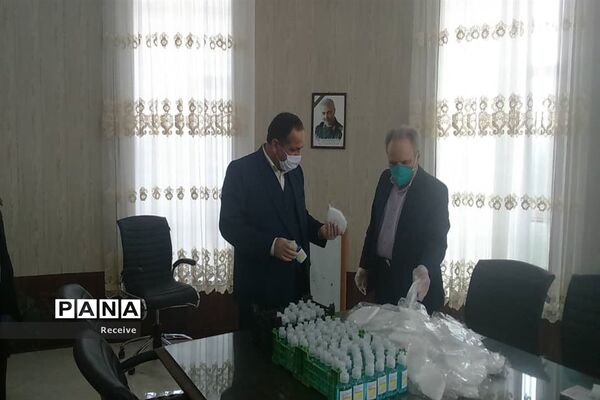 تولید ماسک و محلول ضدعفونی در مدارس فارس