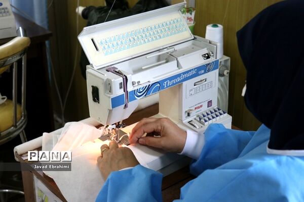 تولید ماسک در آموزشگاه ایثارگران ناحیه 4 مشهد