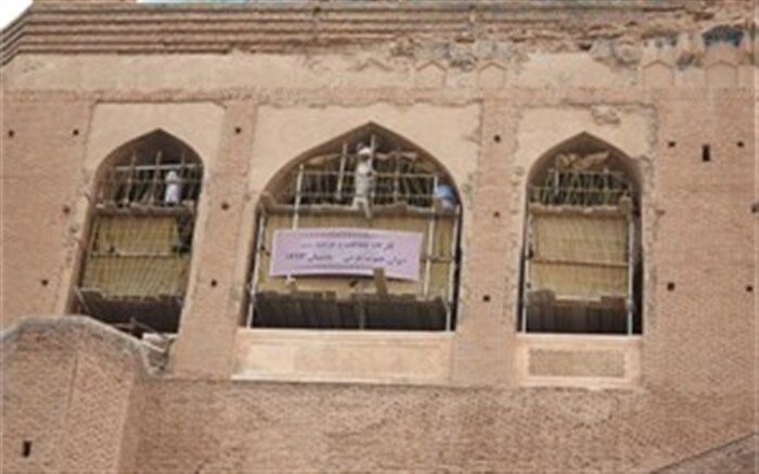 آغاز ادامه مرمت برج و باروی جنوبی گنبد سلطانیه