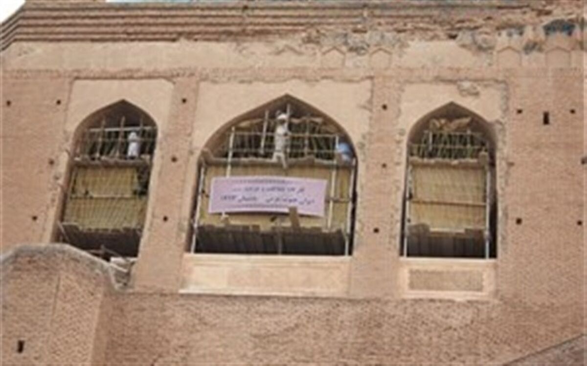 آغاز ادامه مرمت برج و باروی جنوبی گنبد سلطانیه