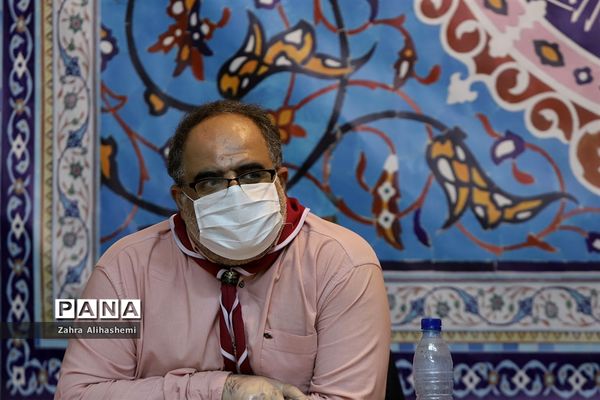 نشست هم اندیشی گروه تولید محتوای سازمان دانش آموزی شهر تهران