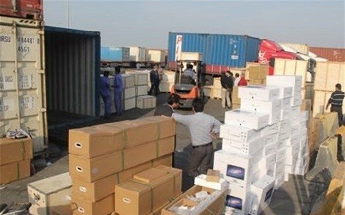 کشف ۳ میلیاردی آدامس و شکلات خارجی قاچاق در جنوب پایتخت