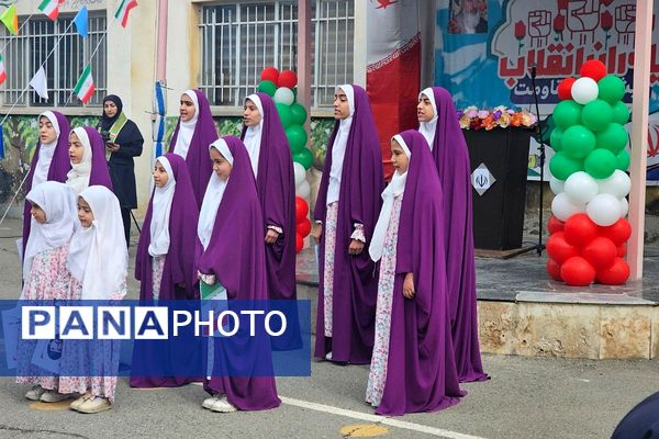  همایش «یاوران انقلاب» با محوریت نقش آفرینی دانش آموزان در گام دوم انقلاب