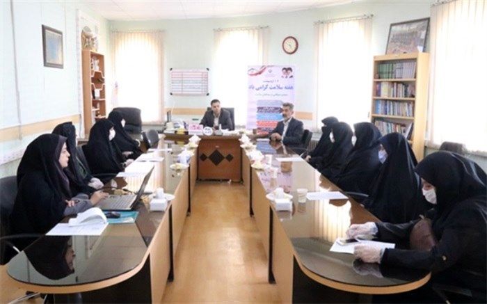 از فعالان حوزه سلامت دانش آموزی استان یزد تجلیل شد