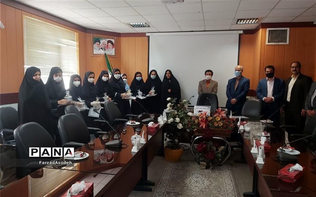 تقدیر از تعدادی  از دانش آموزان فعال در پویش مهربانی کاشمر