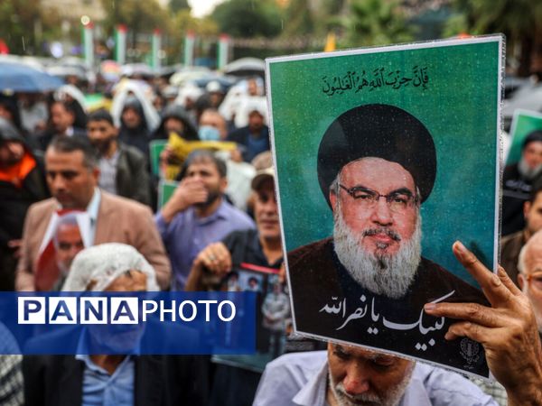 مراسم تشیع نمادین پیکر شهید سید حسن نصرالله در مشهد